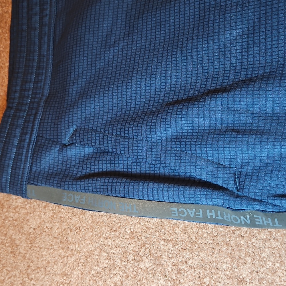 The North Face Men's Navy Blue Shorts XXL - Picture 5 of 8